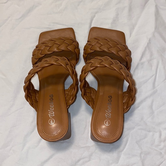 square toe kitten heel - Picture 3 of 4